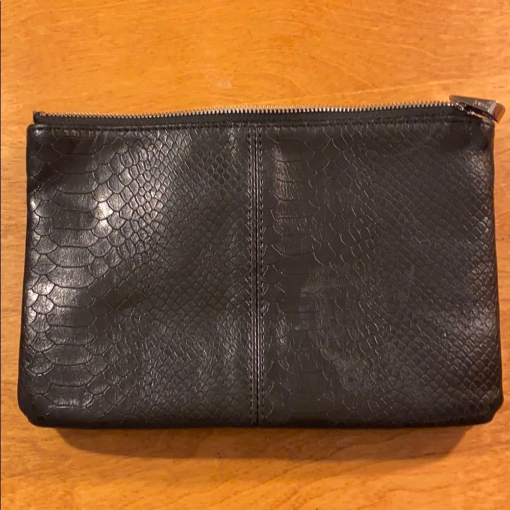 Street Style Jewell clutch.